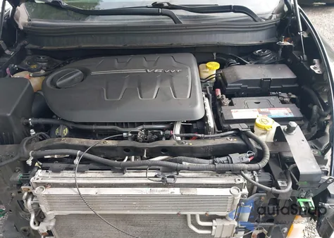 2015 Jeep Cherokee Limited из США, поврежденный, VIN 1C4PJMDS6FW752614